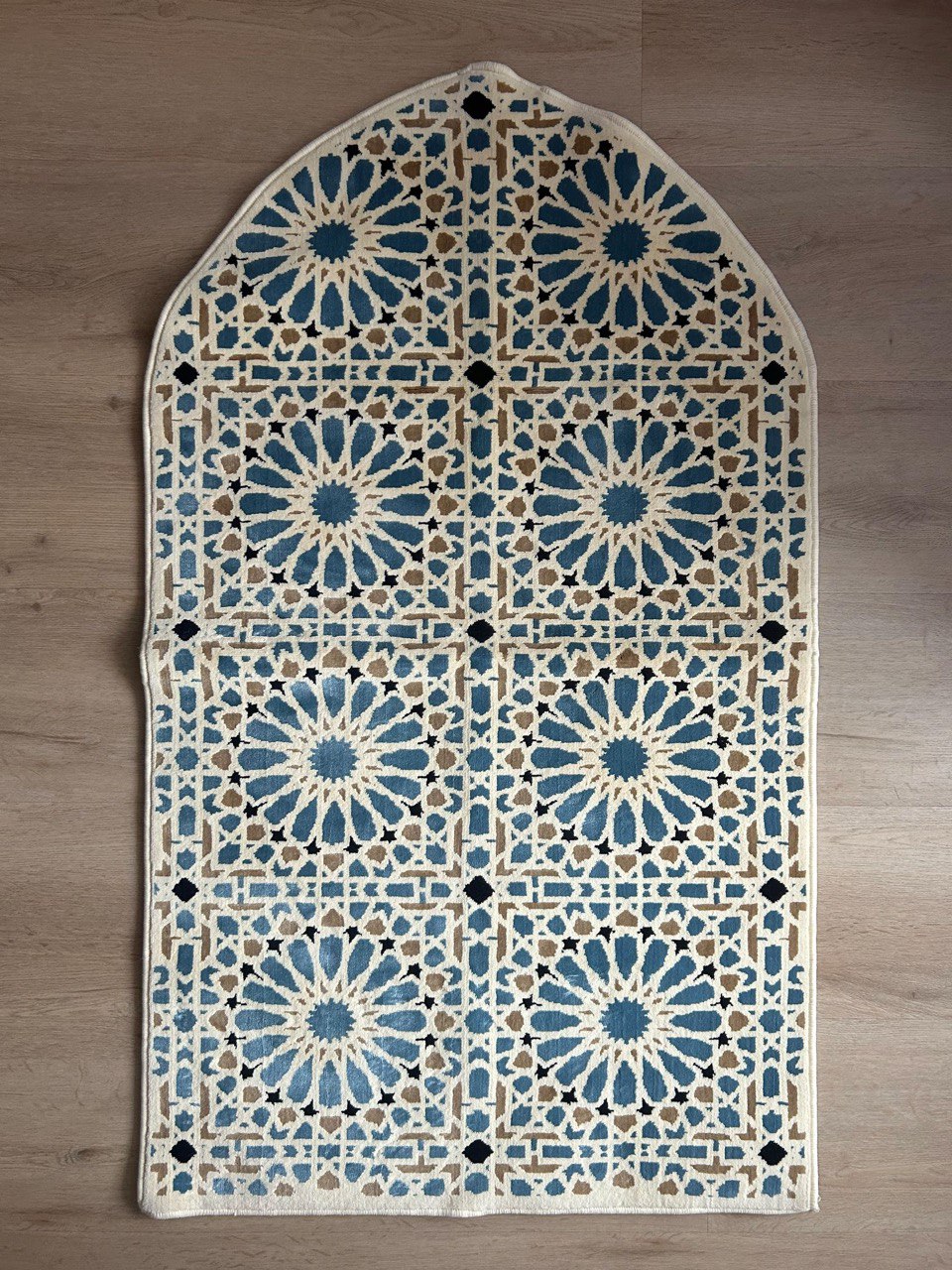 Rawdah prayer rug - Moroccan Tiles